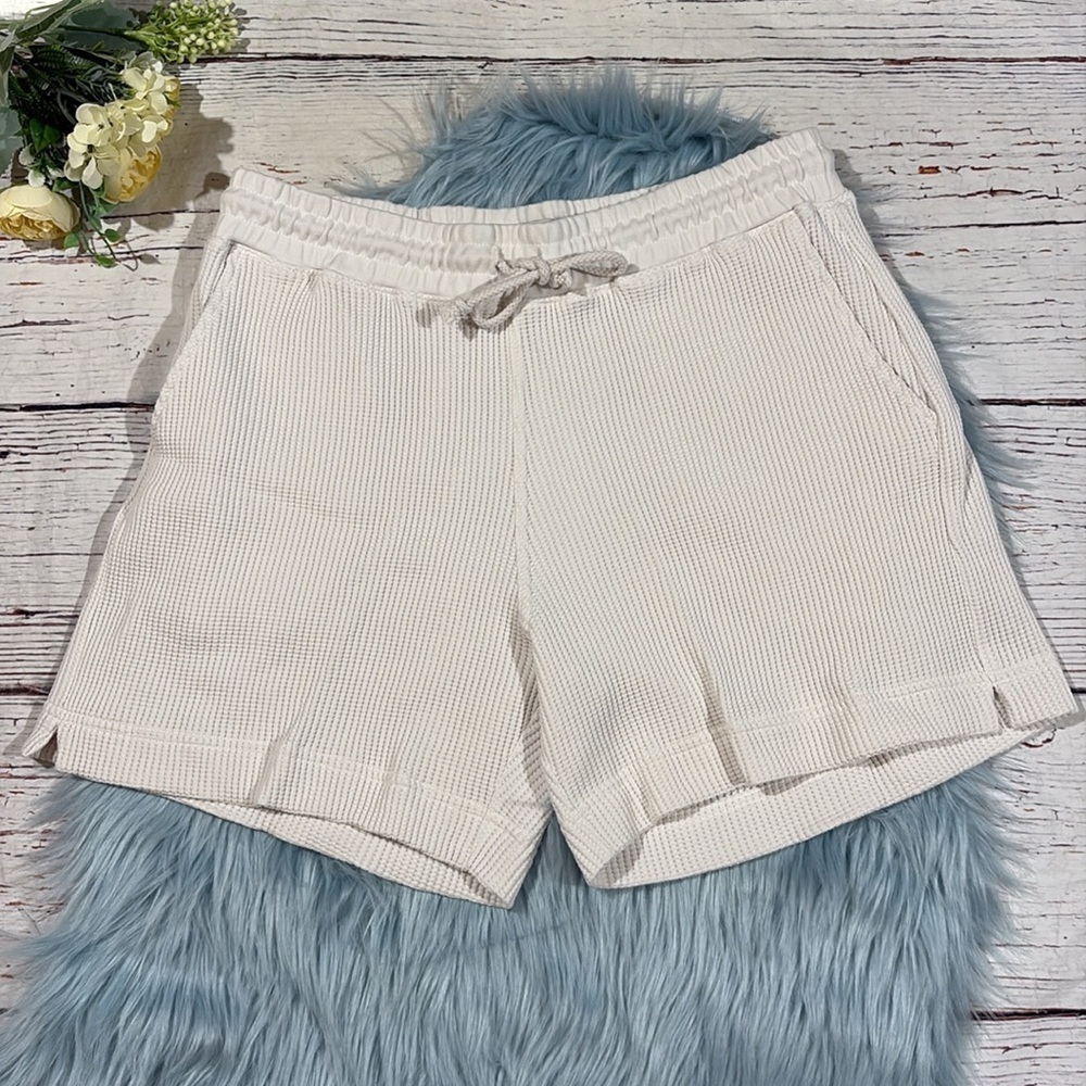 AYR Cream Waffle-Knit Drawstring Shorts